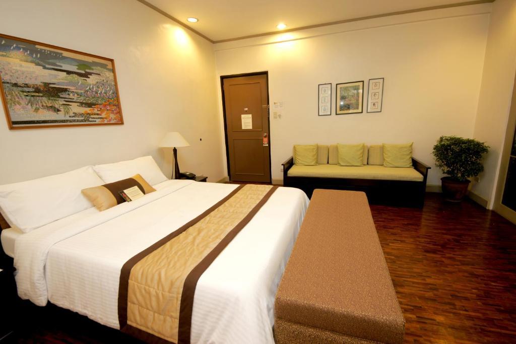 Casa Pura Inn And Suites Manila Esterno foto